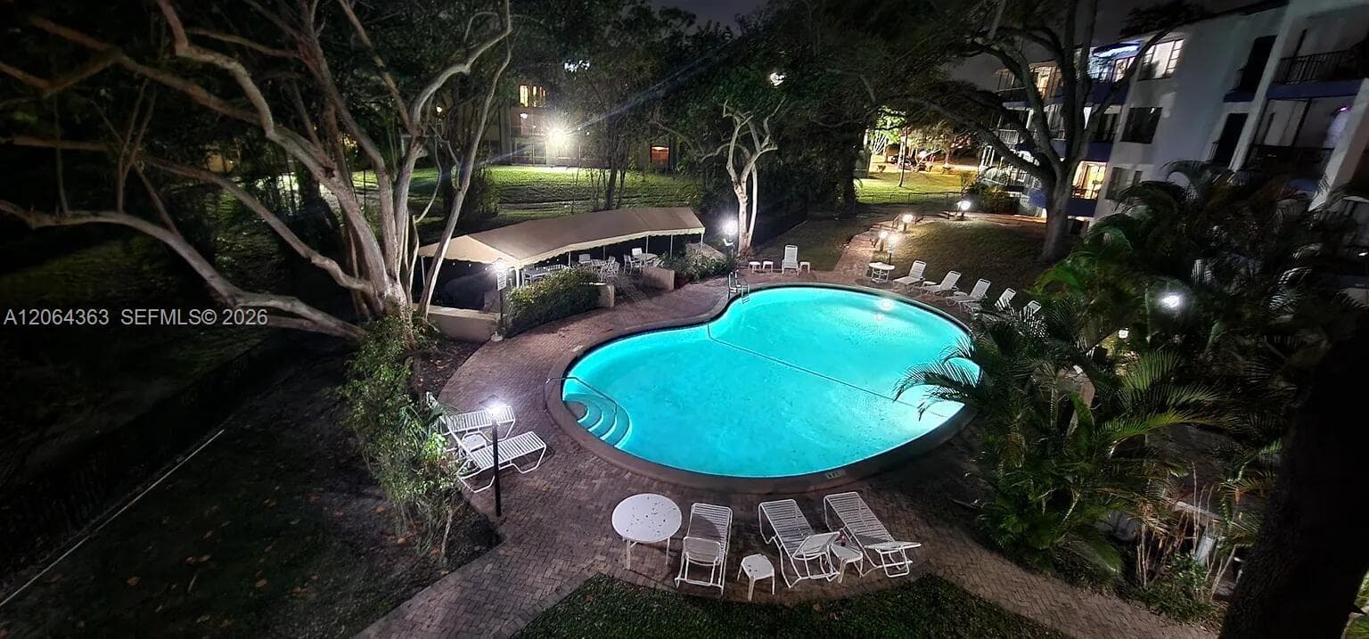 6060 S Falls Cir Dr # 313, Lauderhill, FL 33319 — zdjęcie 3