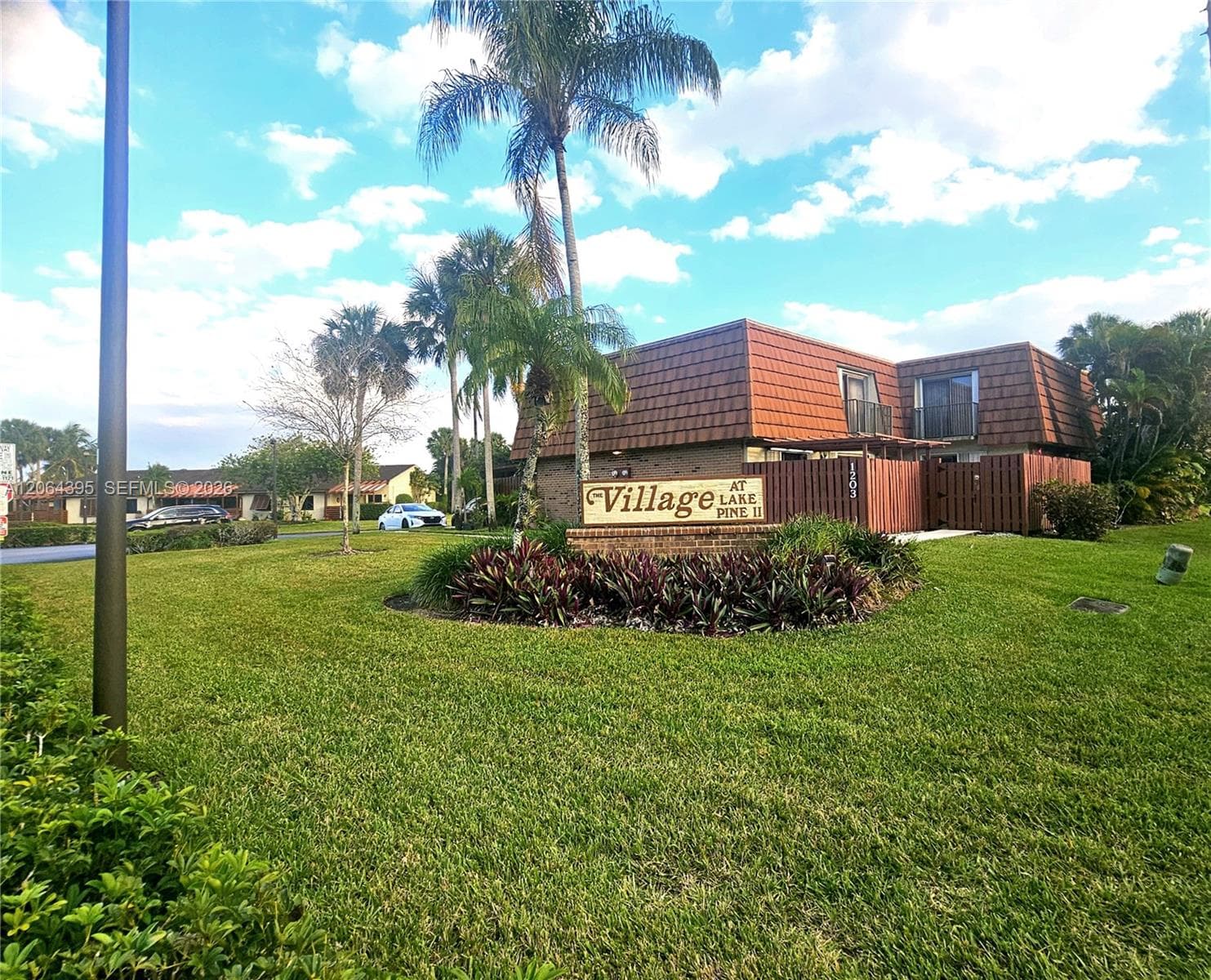 1201 SW 120th Way, Davie, FL 33325