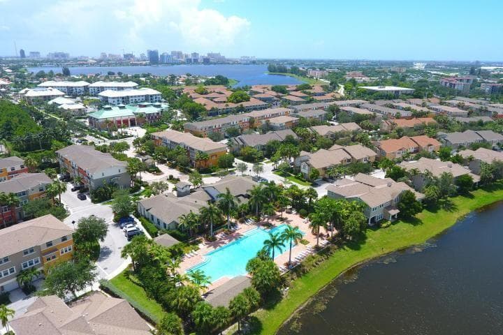 810 Marina Del Ray # 6, West Palm Beach, FL 33401