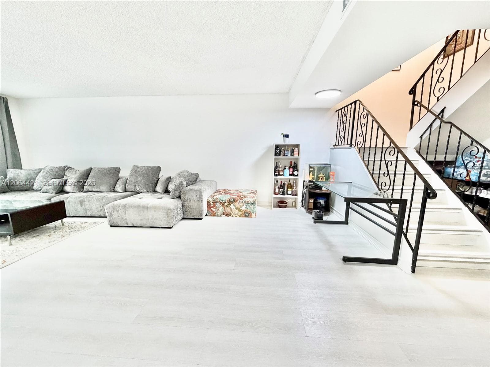 2203 NE 7th St # 14, Hallandale Beach, FL 33009 — zdjęcie 3