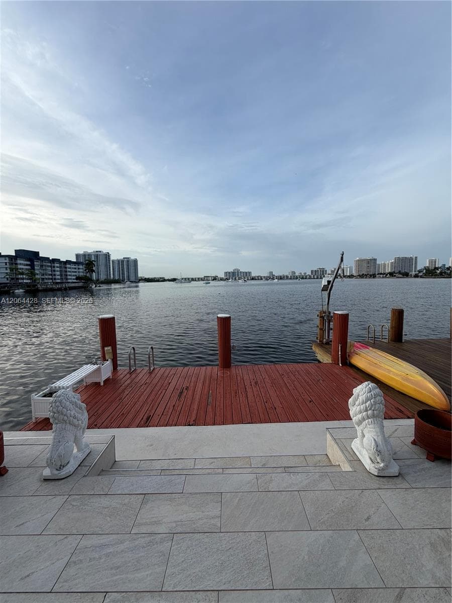 2761 NE 165th Ter # 27, North Miami Beach, FL 33160 — zdjęcie 2