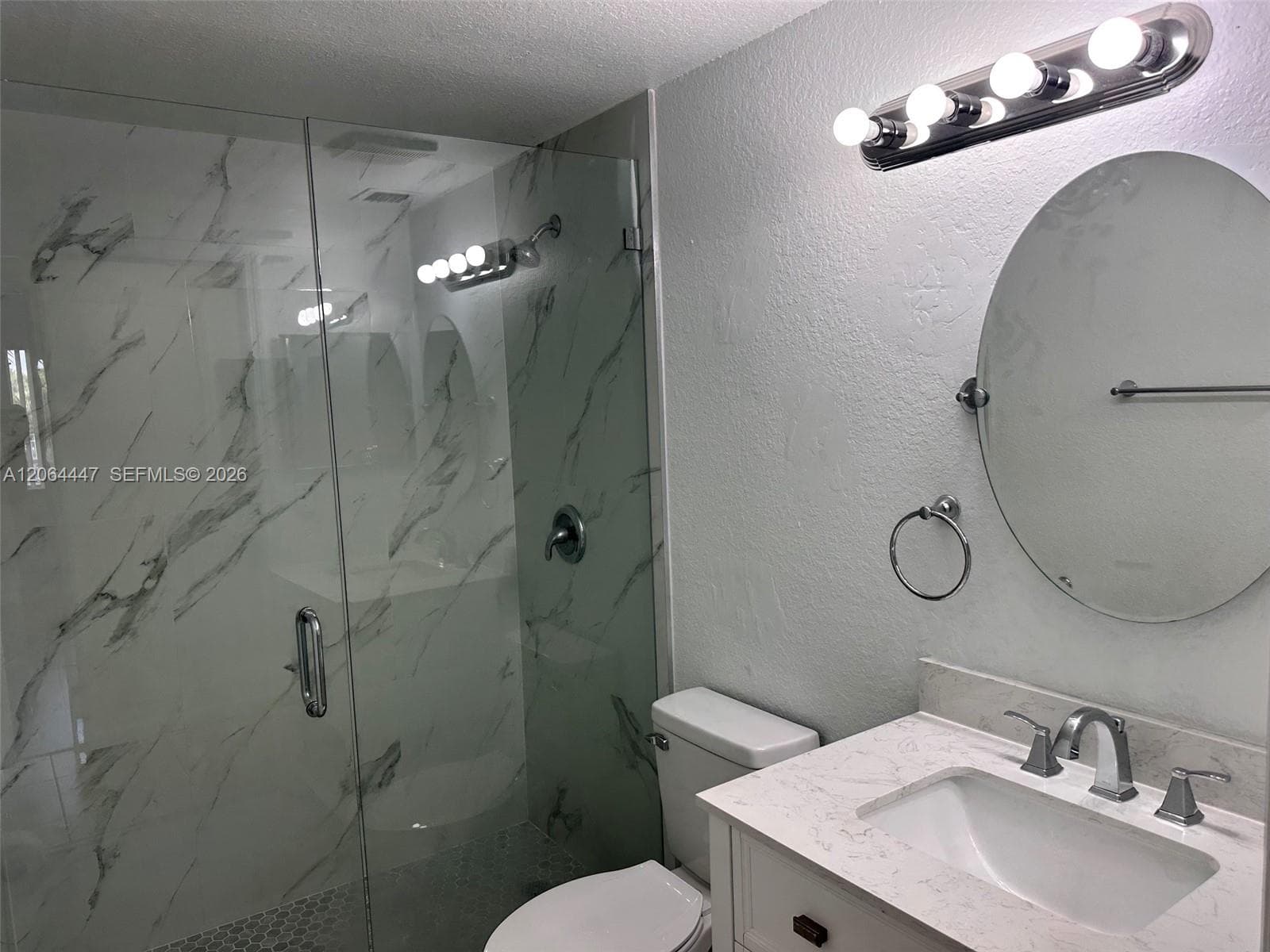 17350 NW 67th Ave # 205, Hialeah, FL 33015 — zdjęcie 2