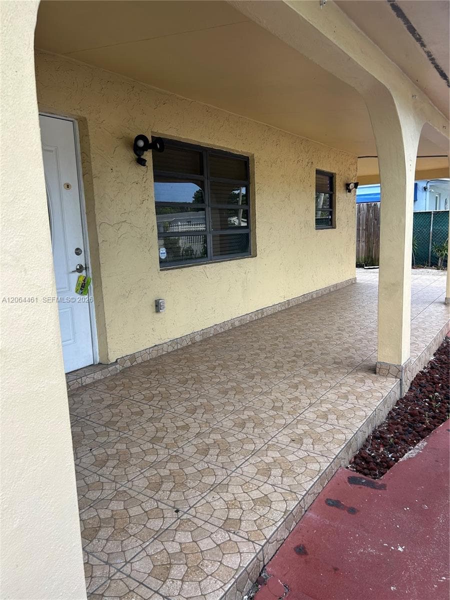 19710 NW 51st Ave, Miami Gardens, FL 33055 — zdjęcie 2