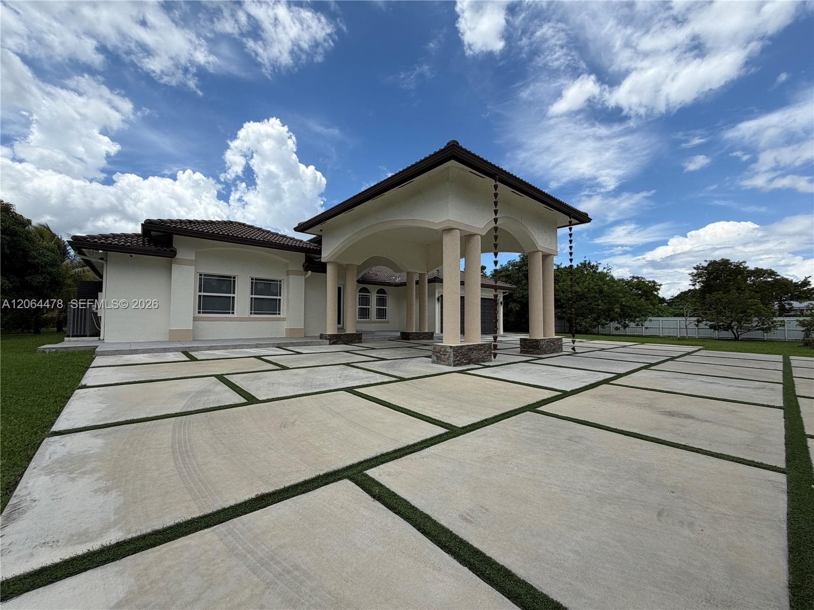 19690 SW 210th St, Miami, FL 33187 — zdjęcie 2