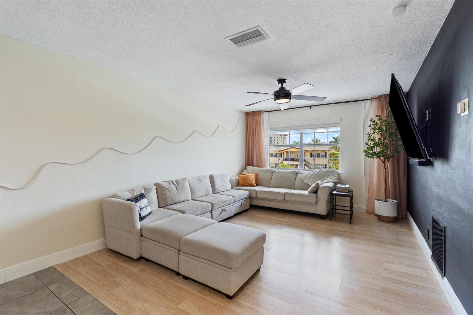 299 SW 7TH Street # 2060, Boca Raton, FL 33432 — zdjęcie 3
