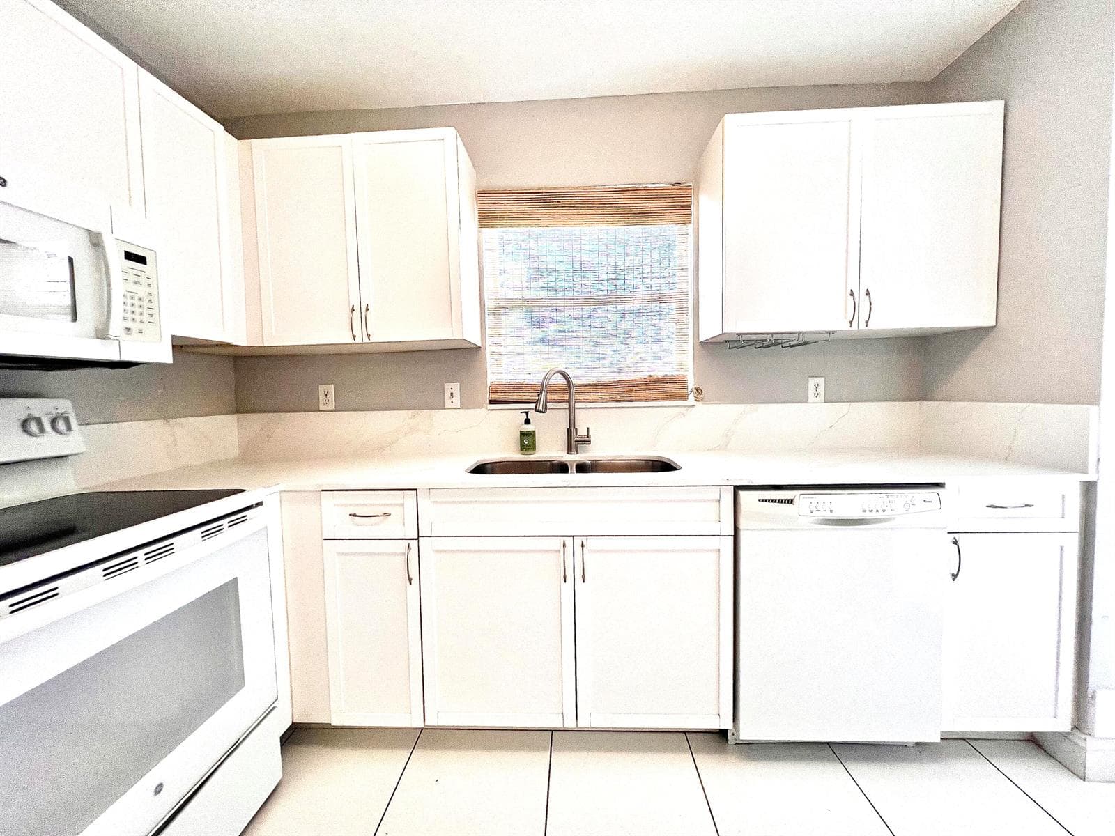 4103 NE 21st Terrace, Lighthouse Point, FL 33064 — zdjęcie 4