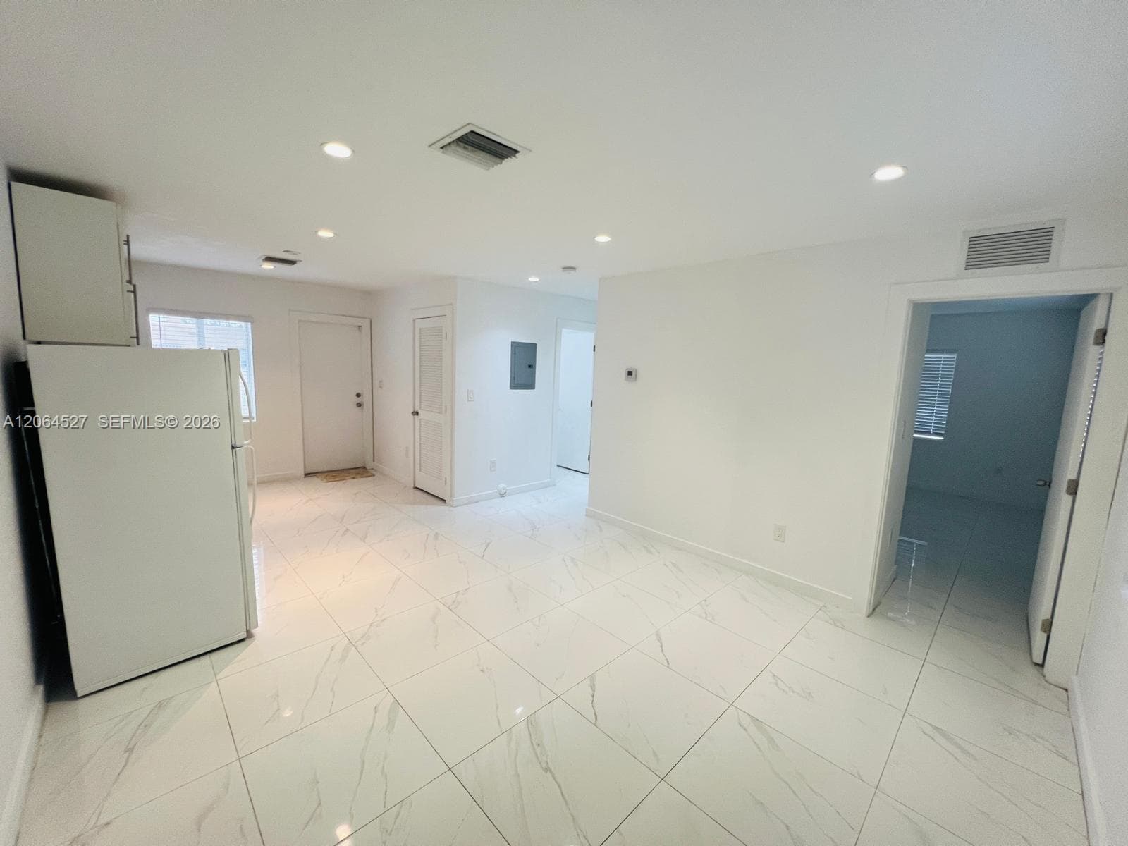 6700 NW 6th Ave, Miami, FL 33150 — zdjęcie 3