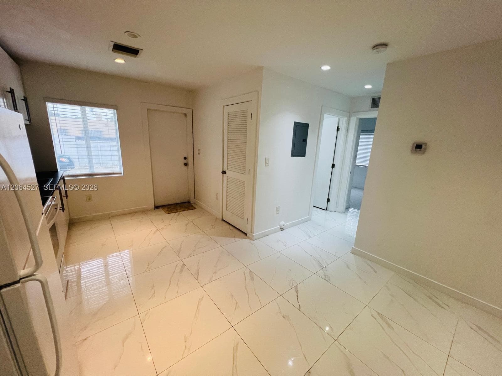 6700 NW 6th Ave, Miami, FL 33150 — zdjęcie 4
