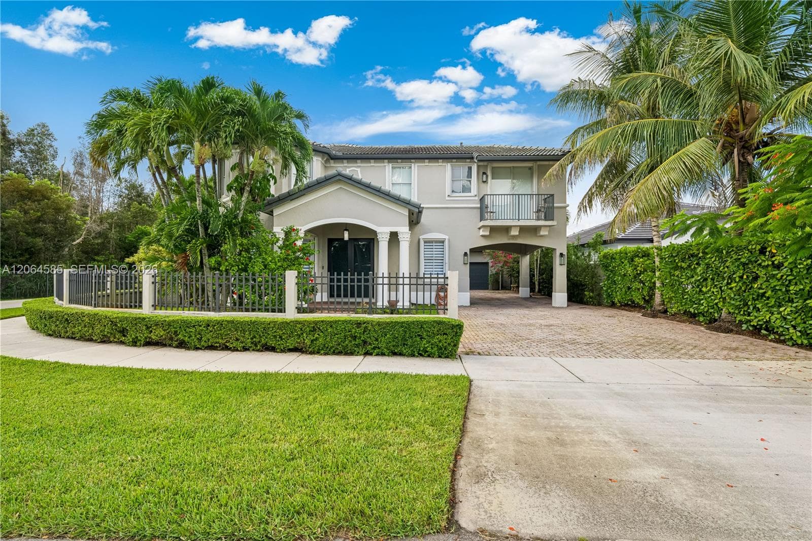 14900 SW 10th St, Miami, FL 33194