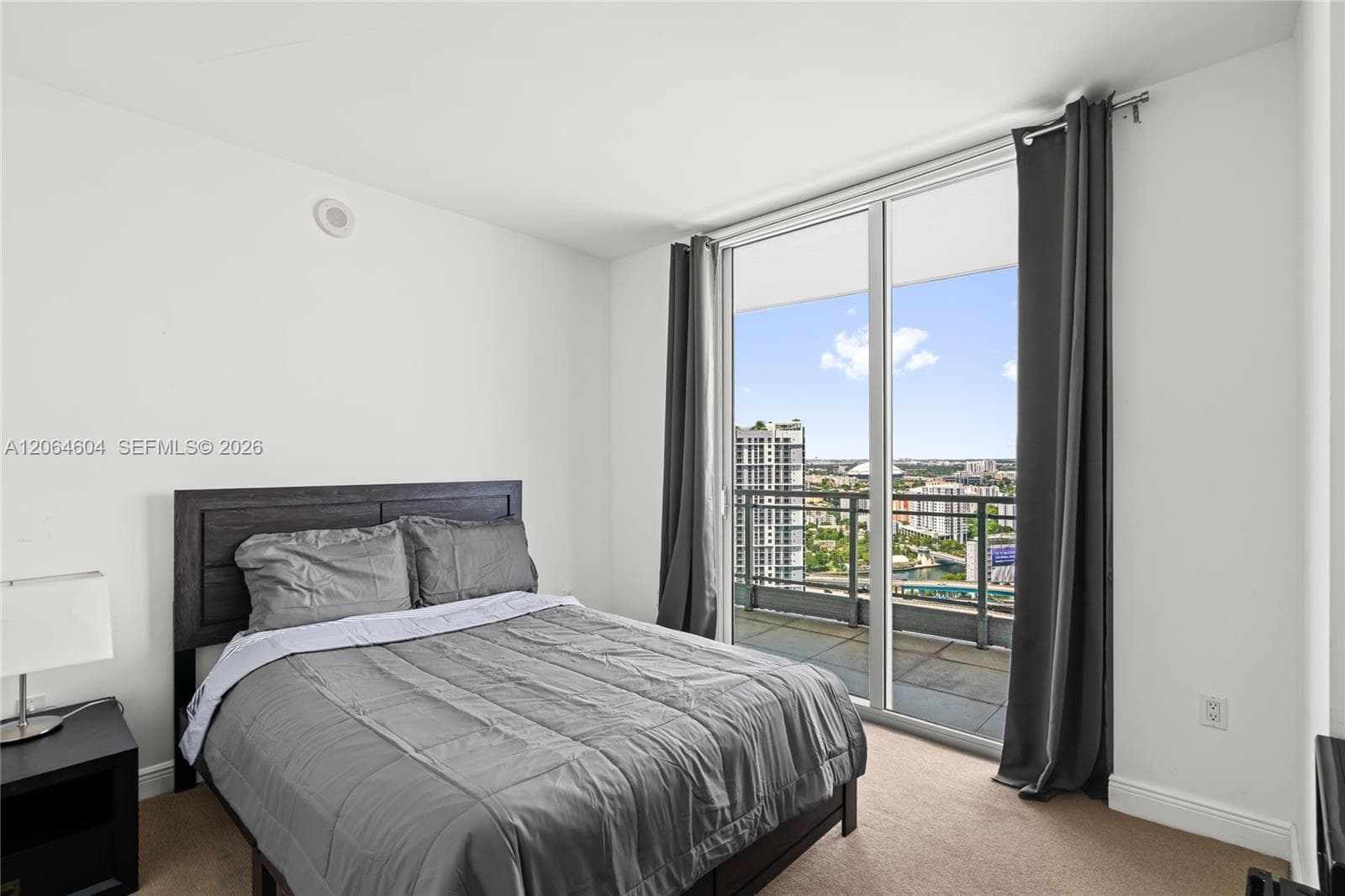 90 SW 3rd St # 3504, Miami, FL 33130 — zdjęcie 5