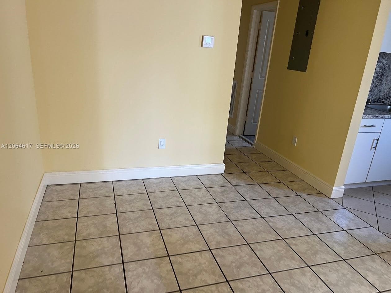 16982 NE 21st Ave # 16982, North Miami Beach, FL 33162 — zdjęcie 5