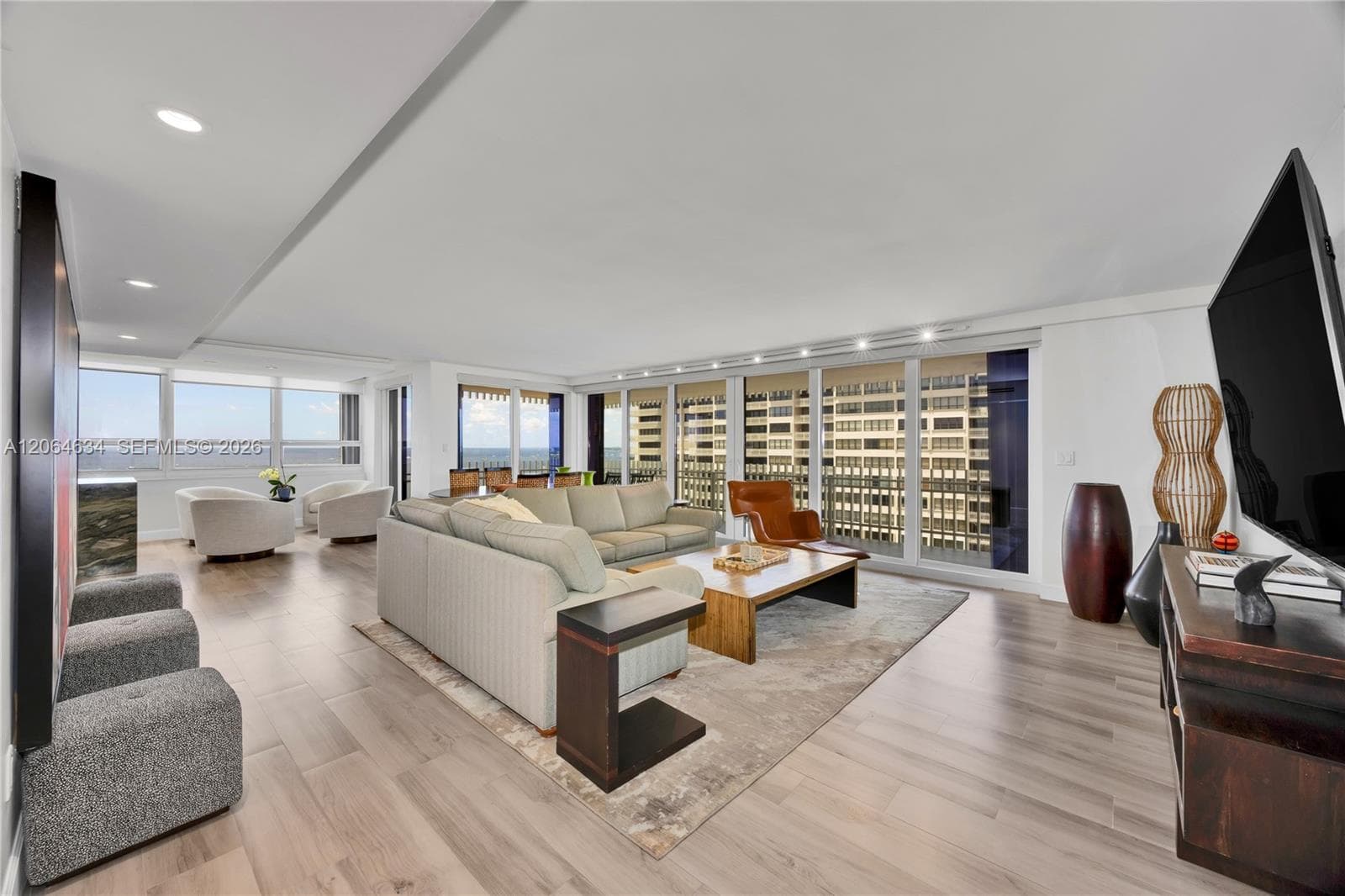 3 Grove Isle Dr # C1402, Miami, FL 33133 — zdjęcie 4
