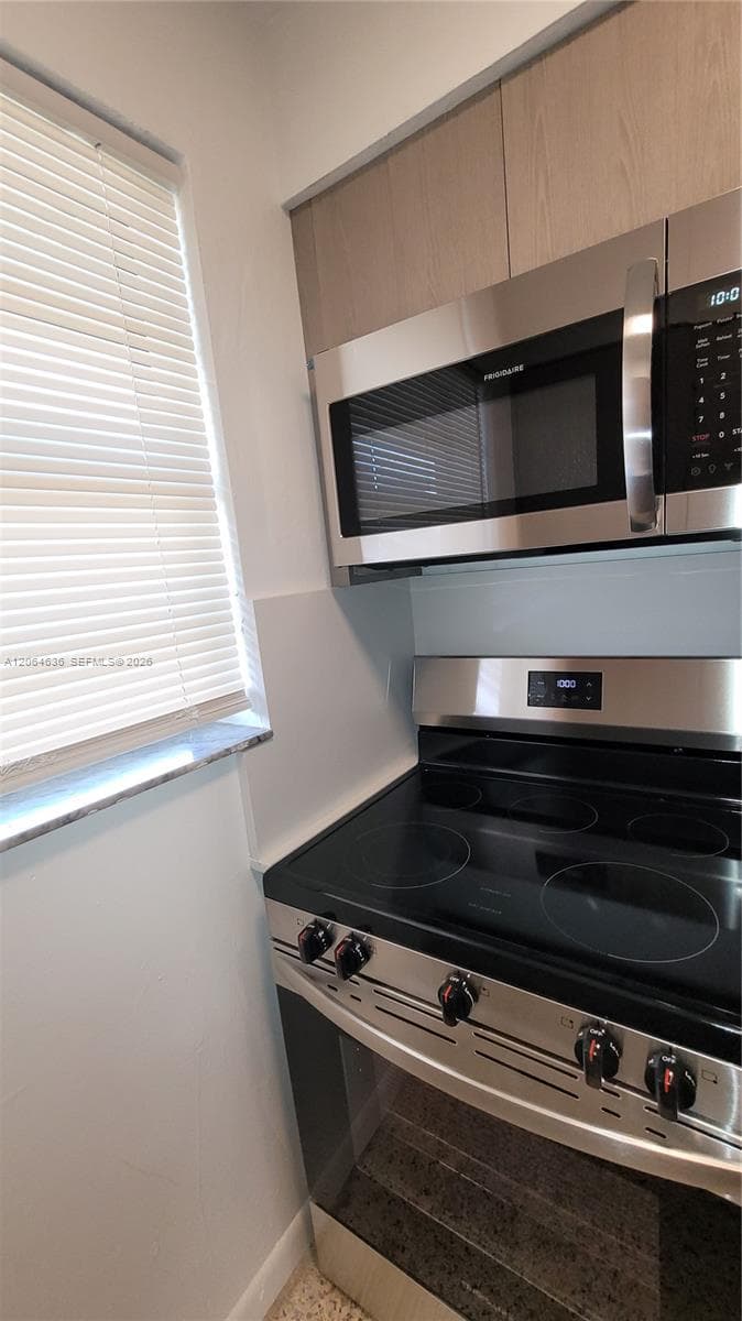 34 E 21st St # 11, Hialeah, FL 33010 — zdjęcie 5