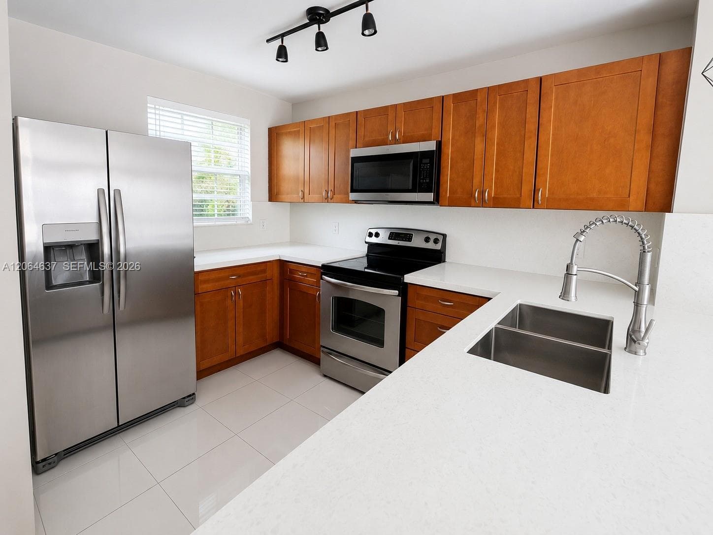 8201 Fairway Rd # 8201, Sunrise, FL 33351 — zdjęcie 2
