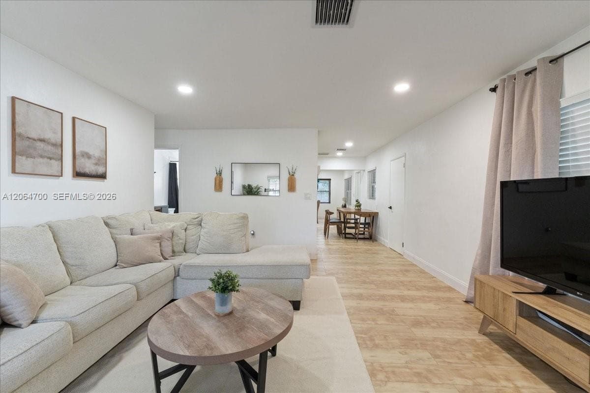 3820 NW 5th St, Lauderhill, FL 33311 — zdjęcie 3