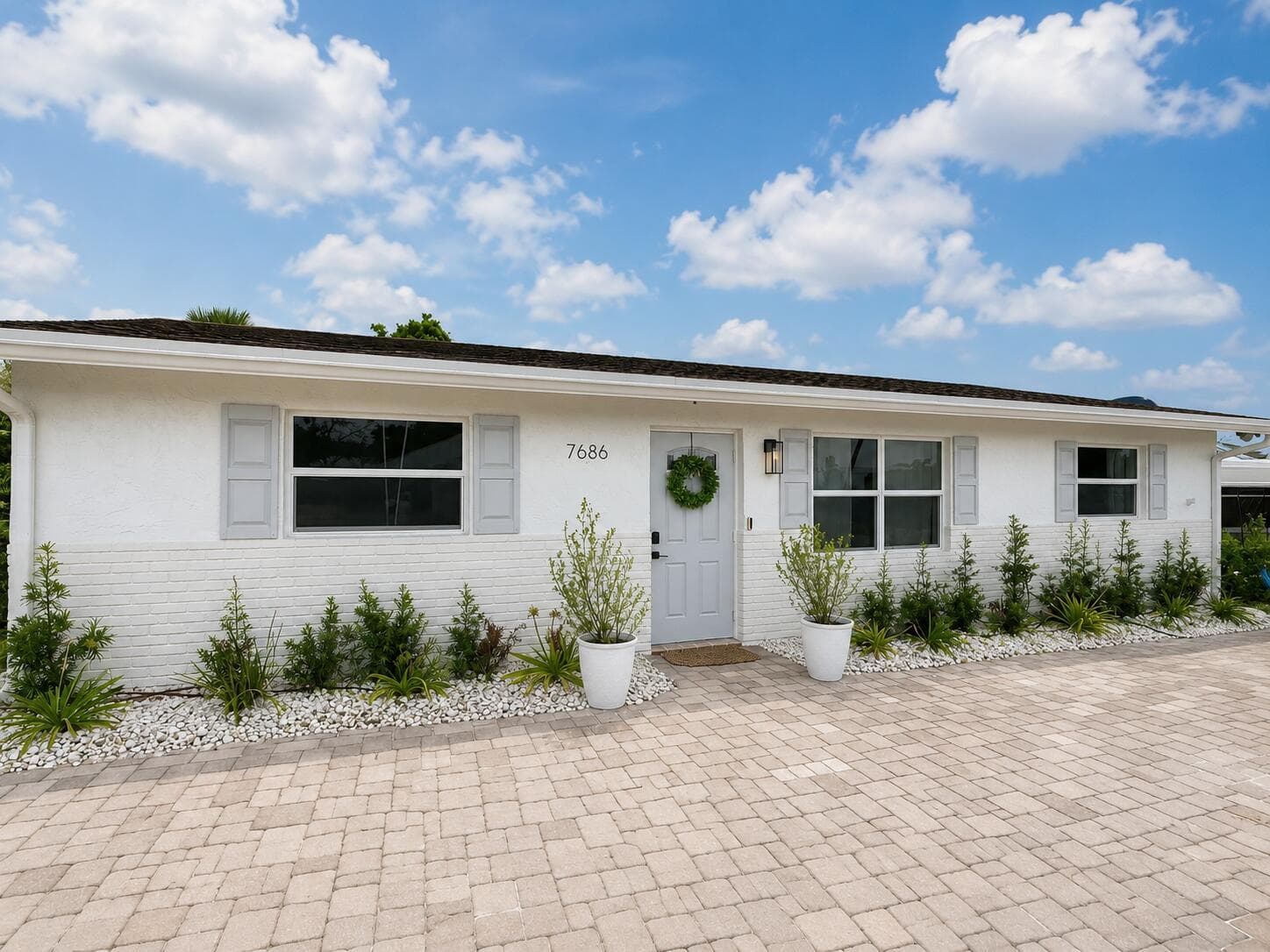7686 SE HILLTOP Terrace, Hobe Sound, FL 33455 — zdjęcie 2