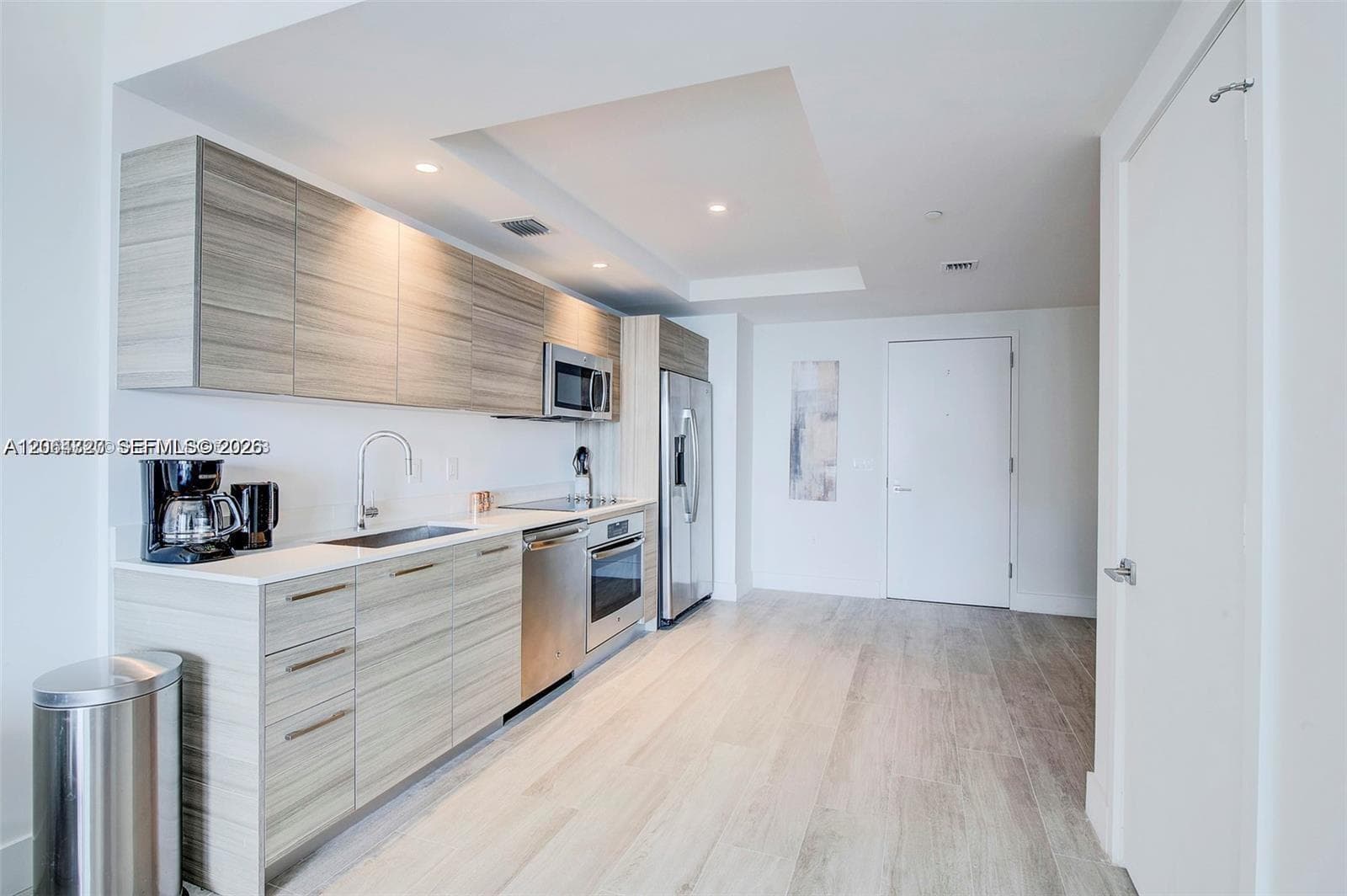 121 NE 34th St # 806, Miami, FL 33137 — zdjęcie 3