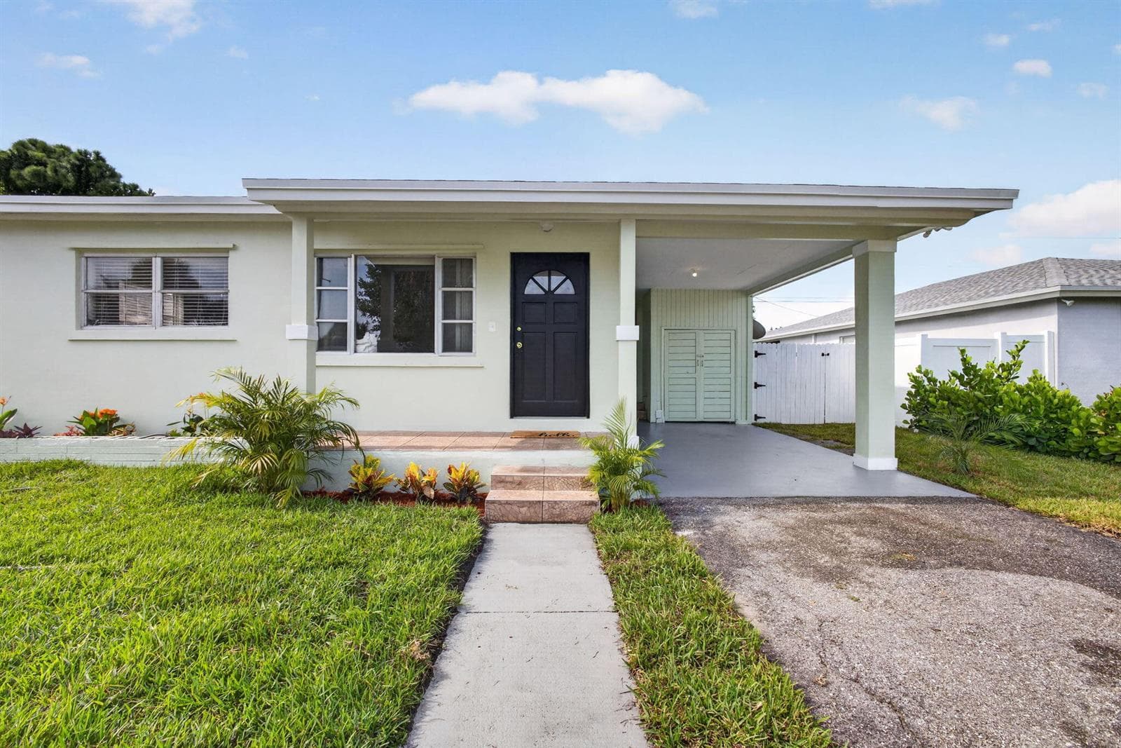1547 W 10TH Street, Riviera Beach, FL 33404 — zdjęcie 5