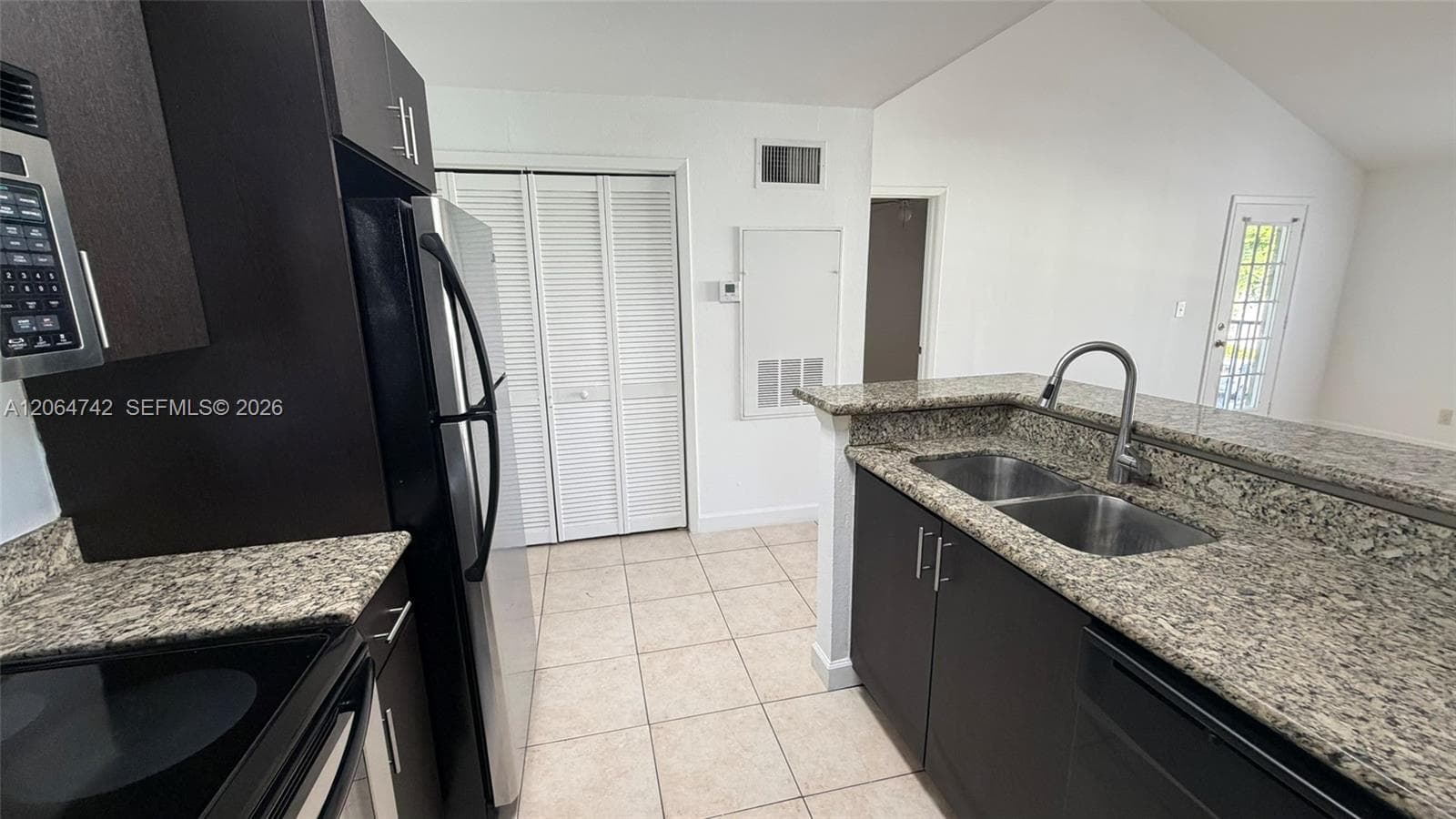 4058 NW 87th Ave # 4058, Sunrise, FL 33351 — zdjęcie 2