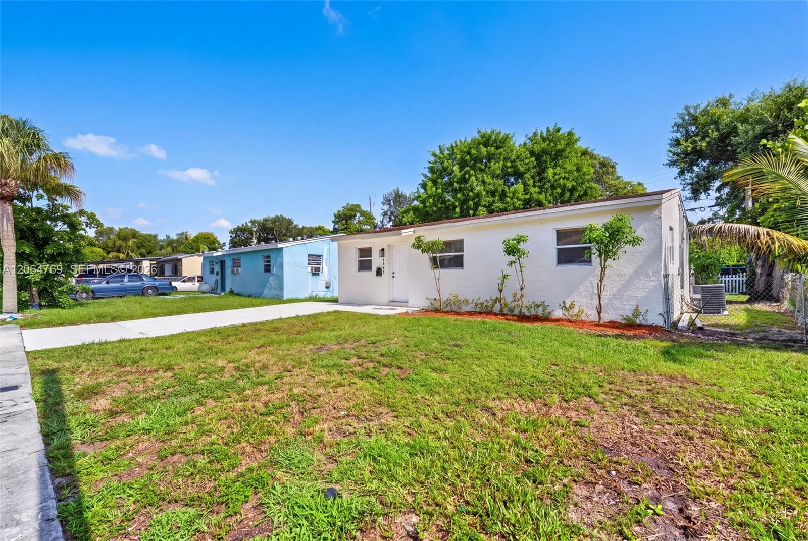 1583 NE 152nd St, North Miami Beach, FL 33162 — zdjęcie 3