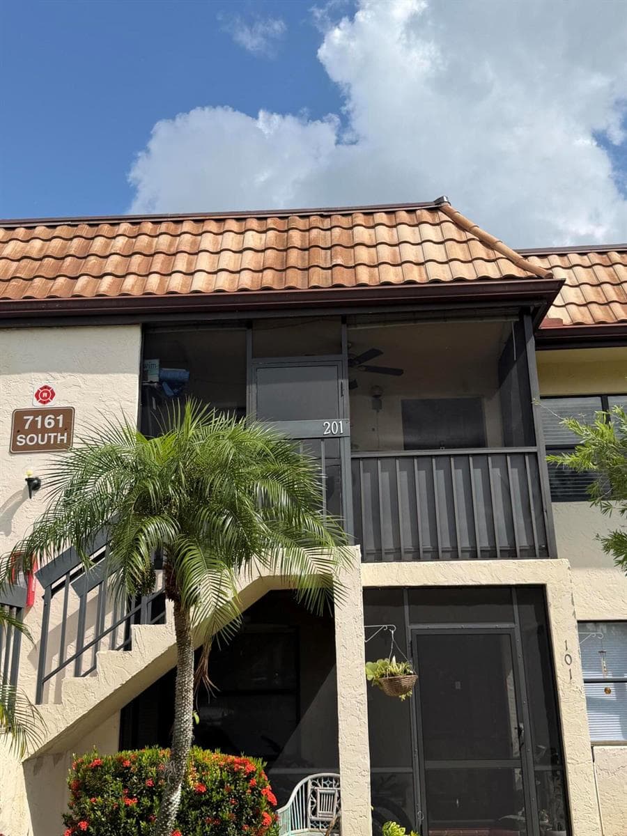 7161 Golf Colony Court # 201, Lake Worth, FL 33467