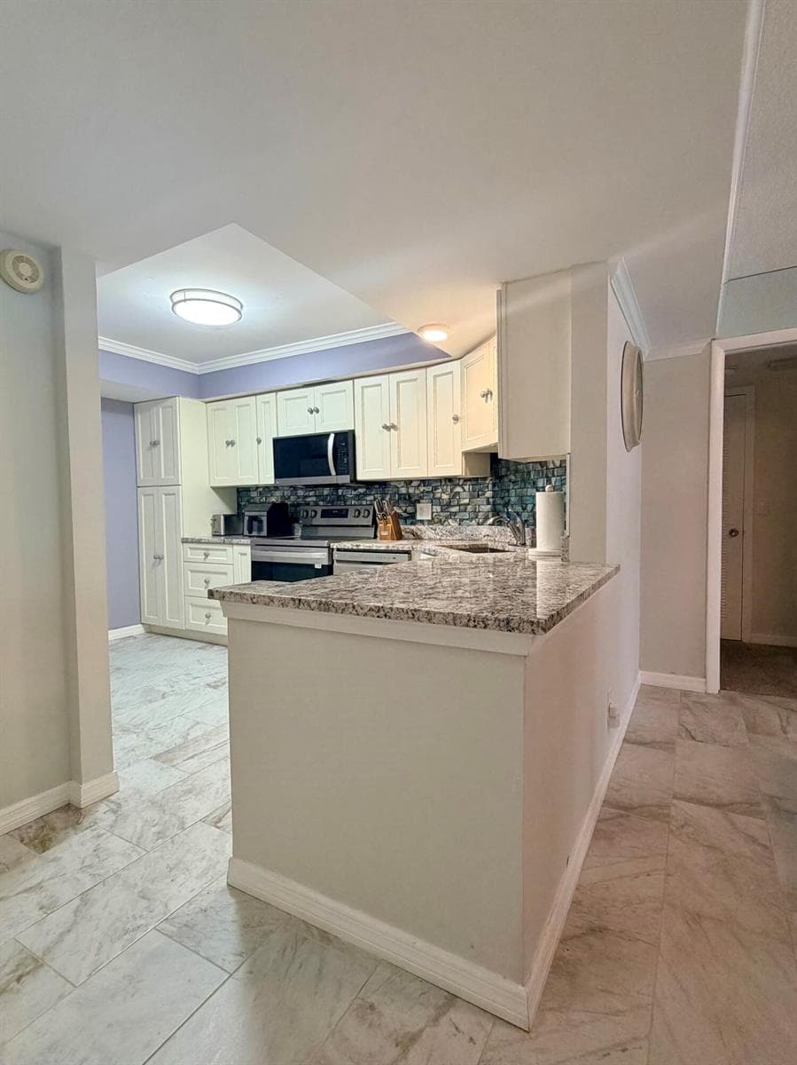 2425 PRESIDENTIAL Way # 304, West Palm Beach, FL 33401 — zdjęcie 5