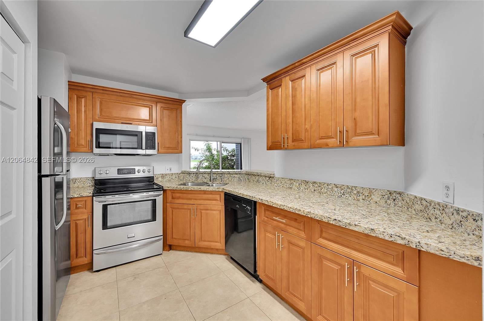 3453 NW 44th St # 107, Oakland Park, FL 33309 — zdjęcie 2