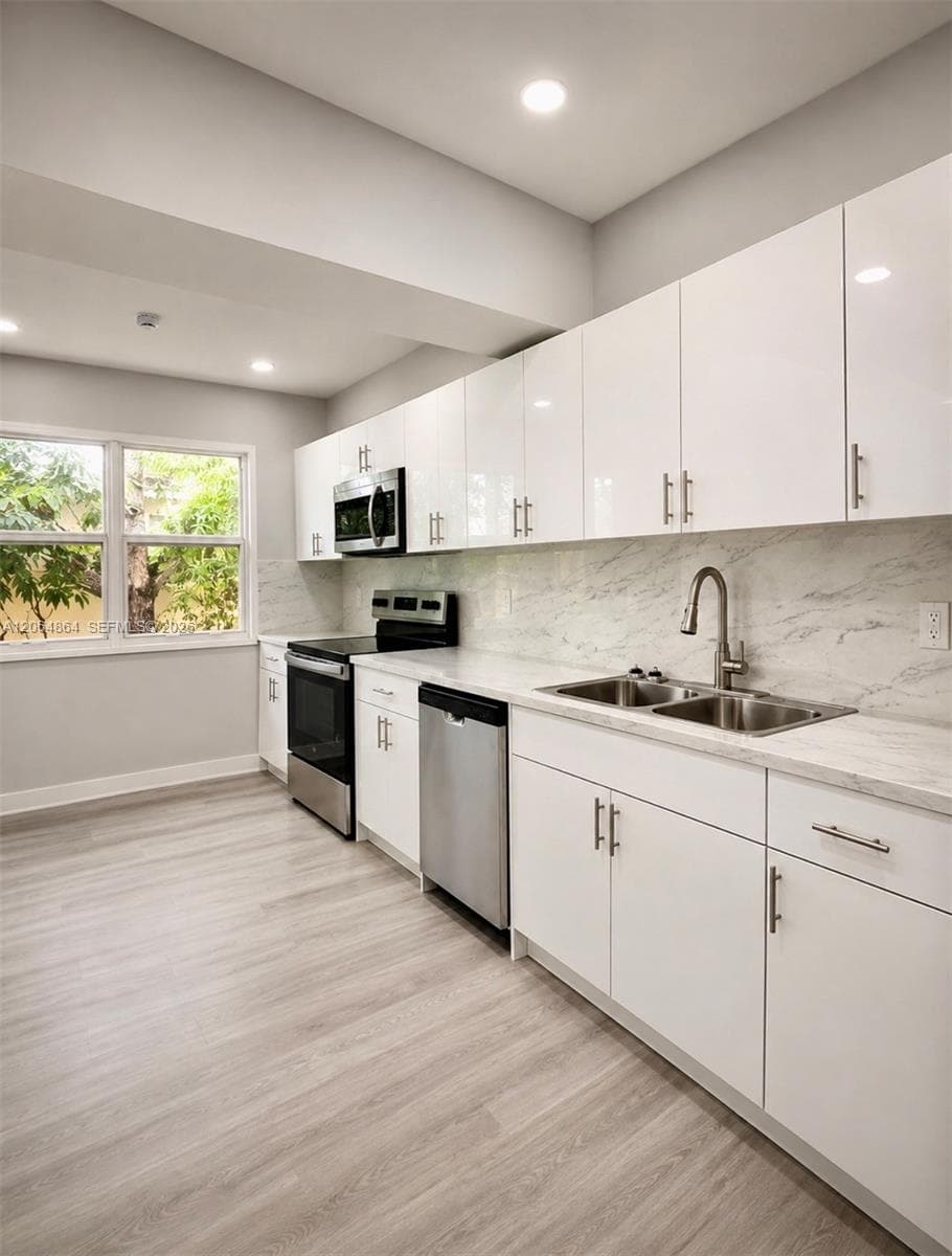 3540 NW 38th Ter, Lauderdale Lakes, FL 33309 — zdjęcie 5