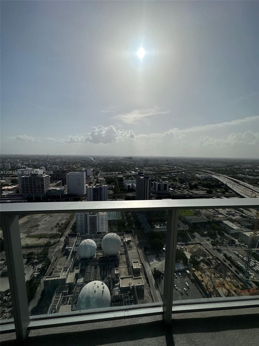 851 NE 1st Ave # 4006, Miami, FL 33132 — zdjęcie 4