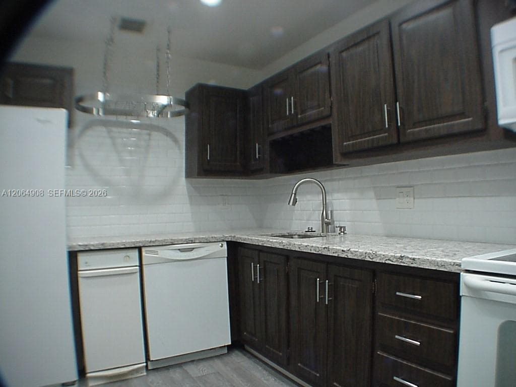 3823 Estepona Ave, Doral, FL 33178 — zdjęcie 4