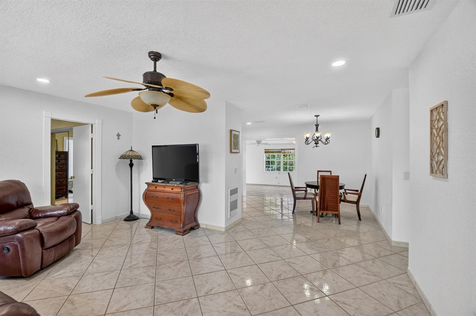1826 16TH Avenue N, FL 33460 — zdjęcie 4