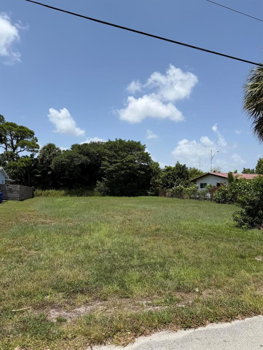 443 SW 20TH Avenue, Fort Lauderdale, FL 33312