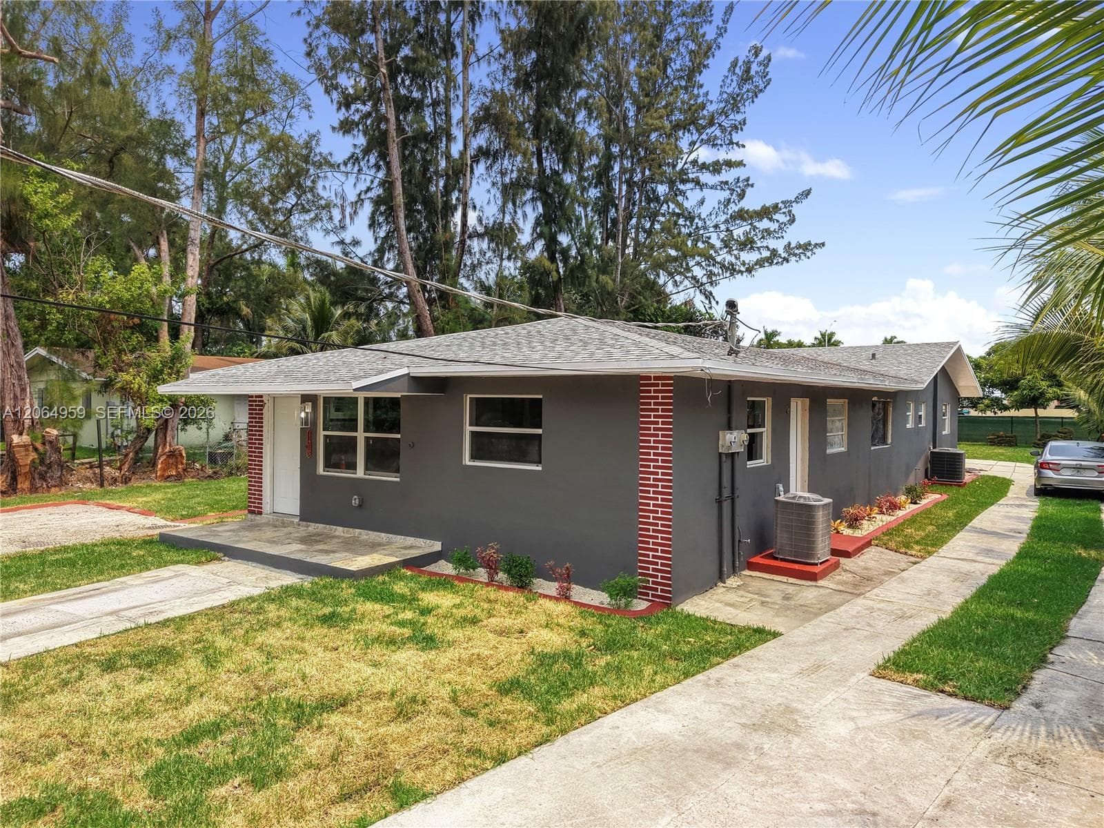 11715 NW 22nd Ct, Miami, FL 33167 — zdjęcie 2