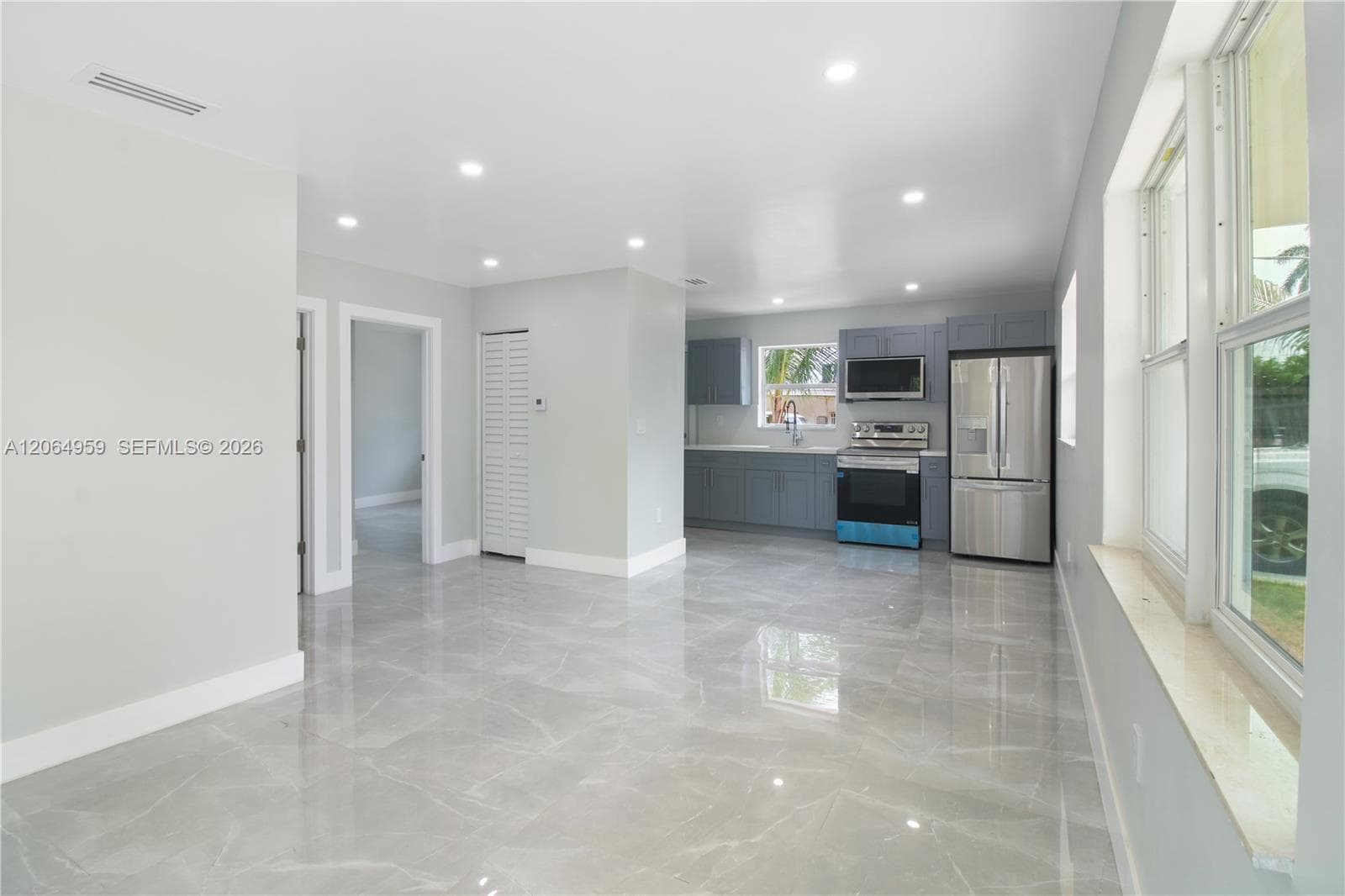 11715 NW 22nd Ct, Miami, FL 33167 — zdjęcie 4