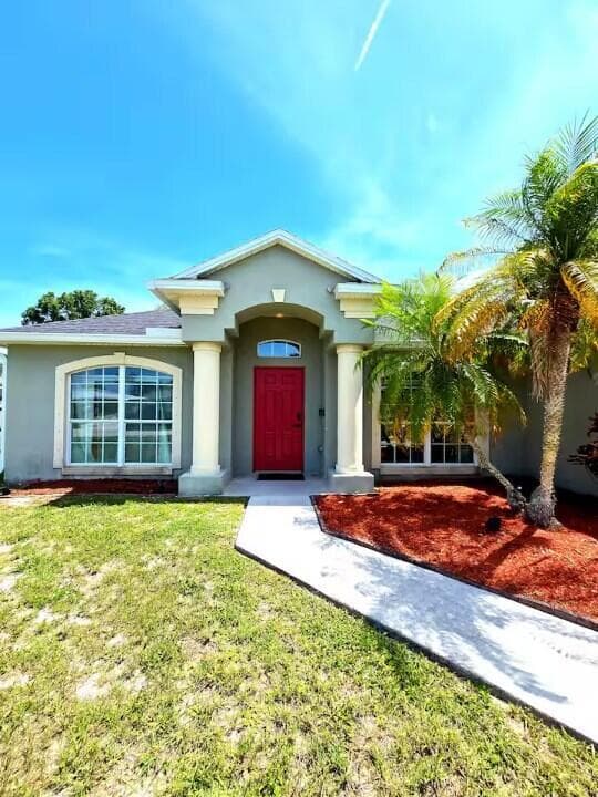 302 NE Greenbrier Avenue, Port St. Lucie, FL 34983 — zdjęcie 2