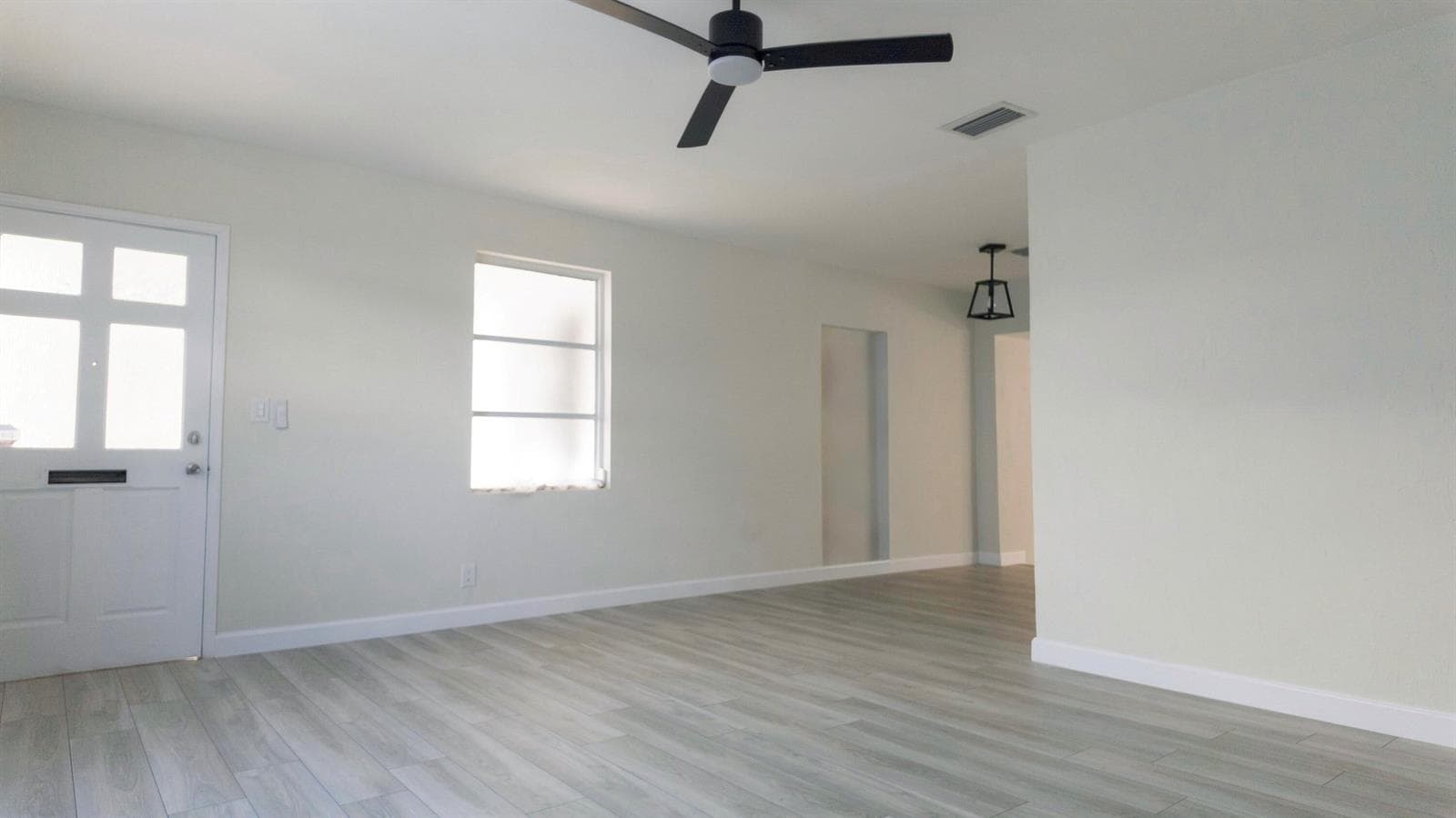 1945 NE 4TH Street # Main, Deerfield Beach, FL 33441 — zdjęcie 3