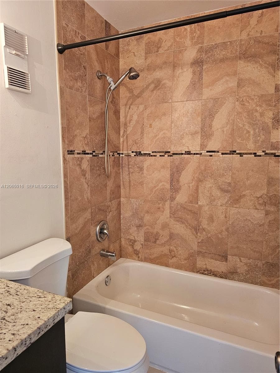 6535 W 27th Ct # 24-48, Hialeah, FL 33016 — zdjęcie 3