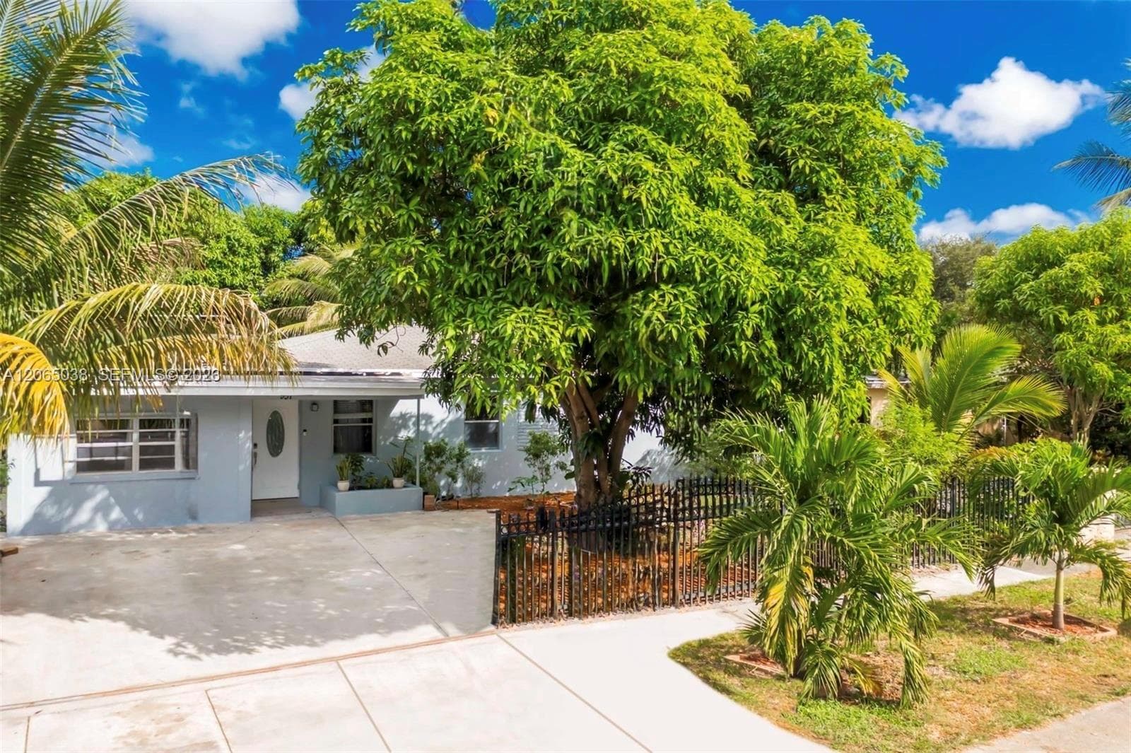 951 NE 157th Ter, North Miami Beach, FL 33162 — zdjęcie 3