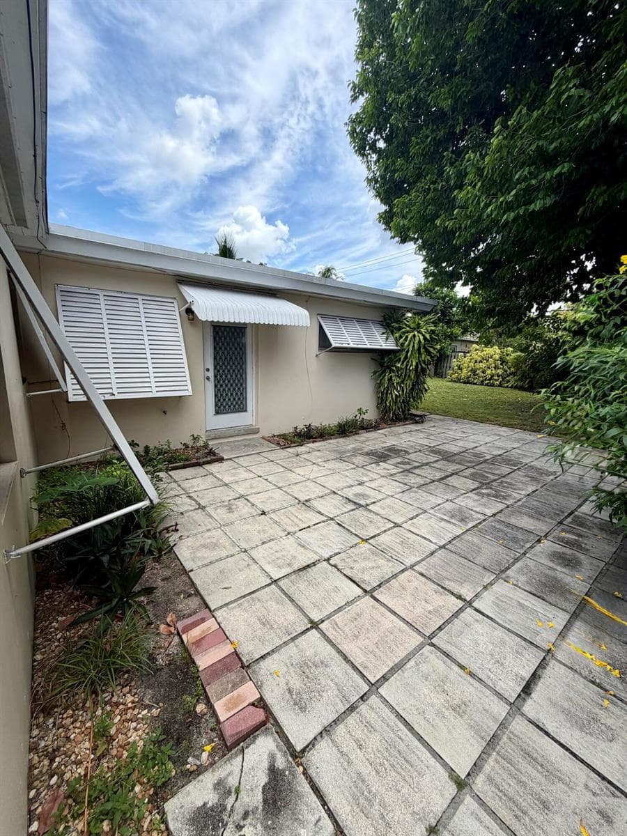 1228 NE 13TH Avenue, Fort Lauderdale, FL 33304 — zdjęcie 5