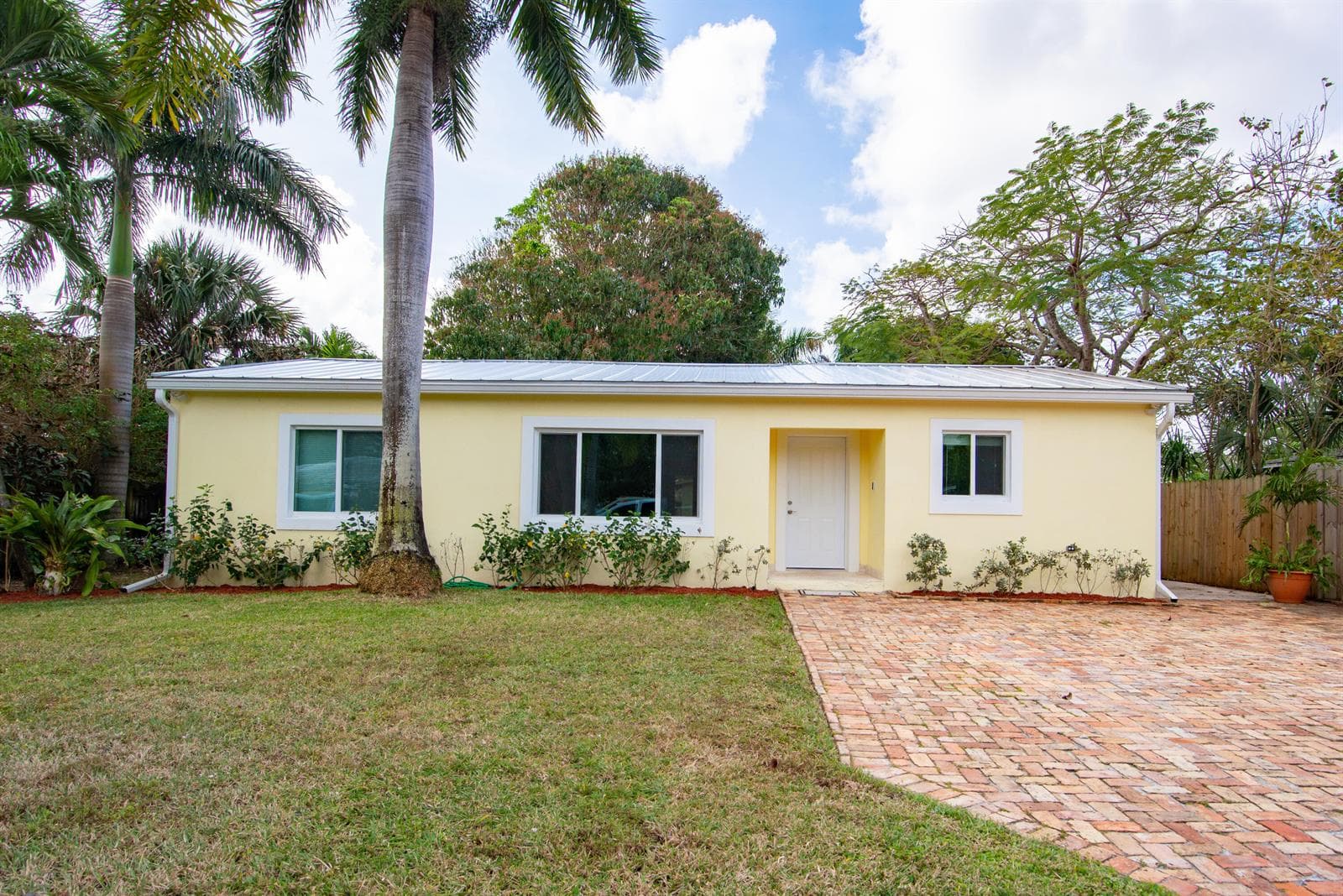 364 ORANGE Way, West Palm Beach, FL 33405 — zdjęcie 3