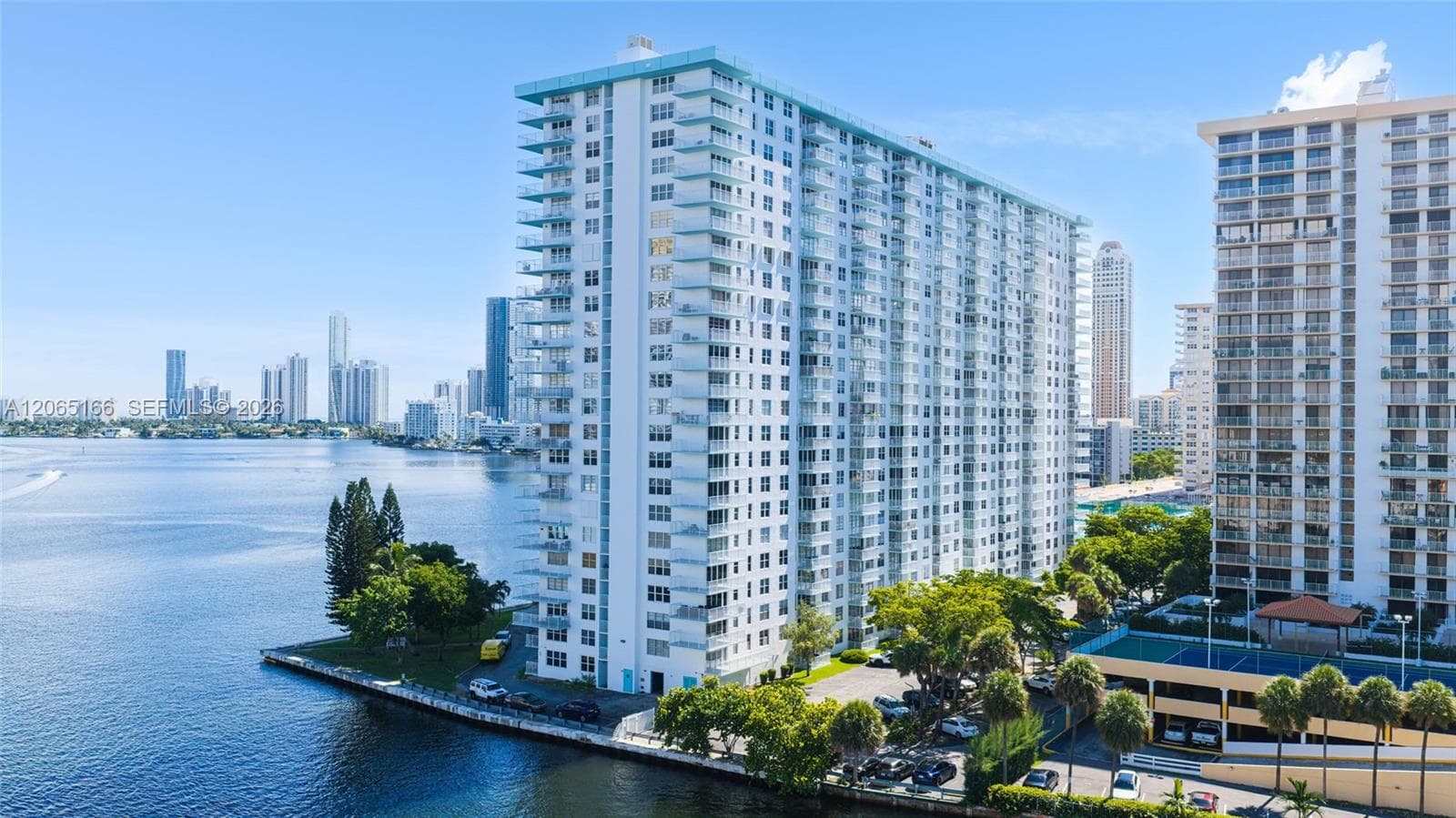 301 174th St # 1216, Sunny Isles Beach, FL 33160 — zdjęcie 4