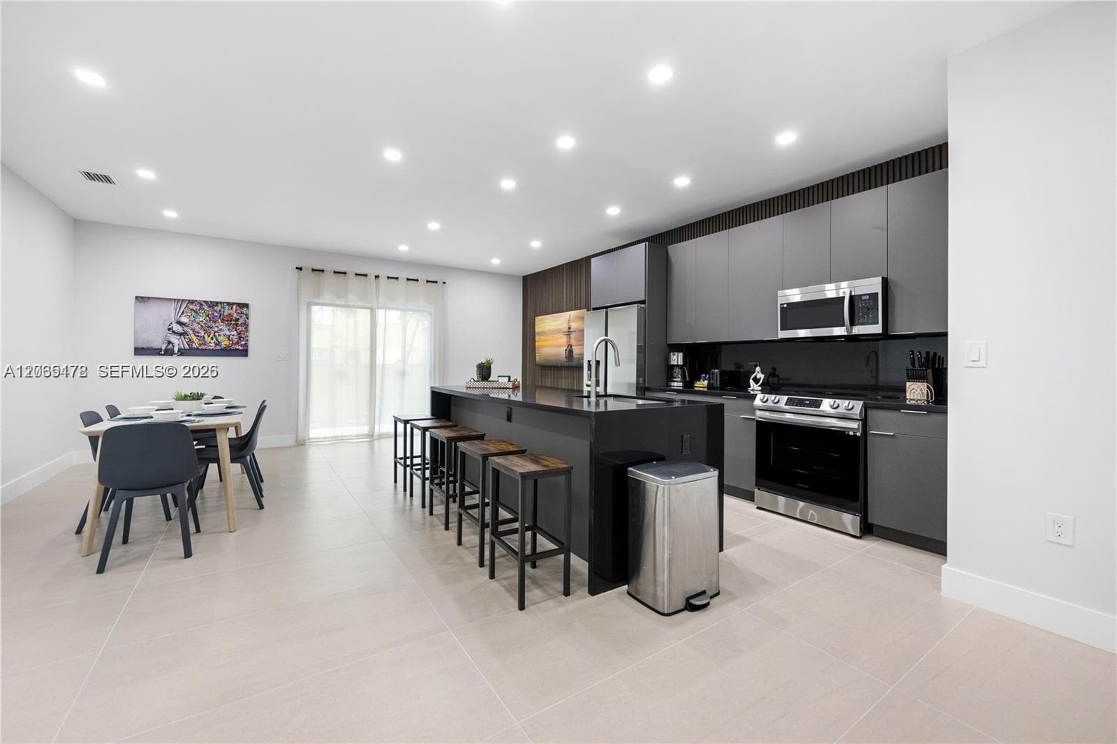 1121 NW 25th St, Miami, FL 33127 — zdjęcie 3