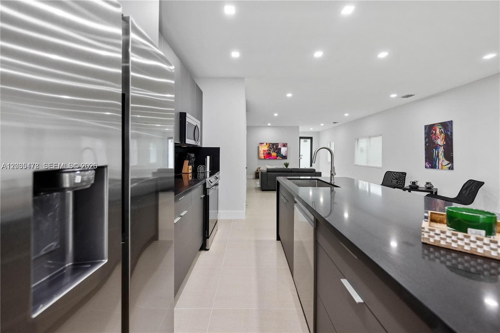 1121 NW 25th St, Miami, FL 33127 — zdjęcie 4