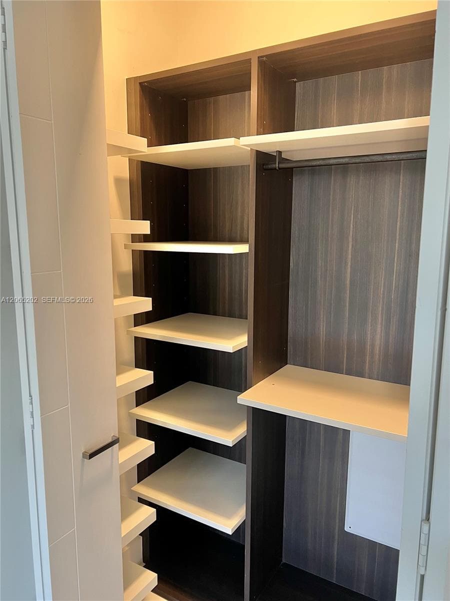 301 Altara Ave # 210, Coral Gables, FL 33146 — zdjęcie 3