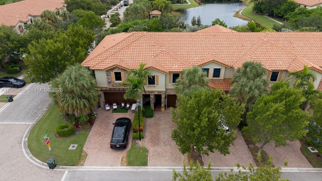 6943 Halton Park Ln, Coconut Creek, FL 33073 — zdjęcie 3