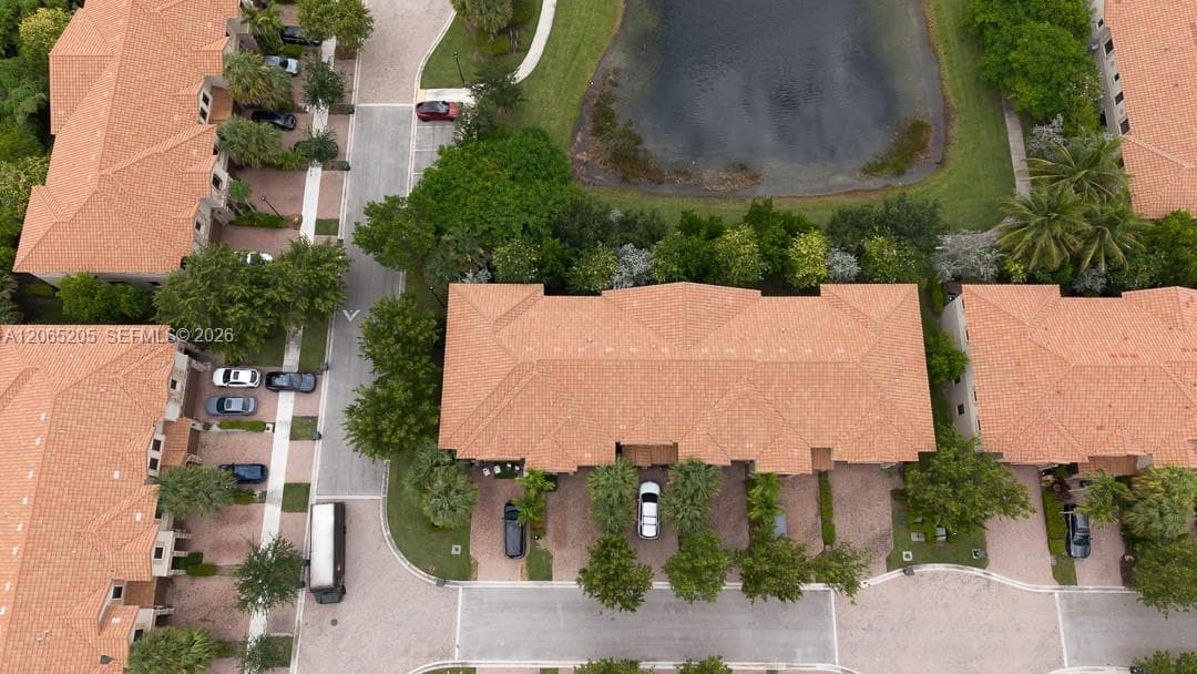 6943 Halton Park Ln, Coconut Creek, FL 33073 — zdjęcie 4