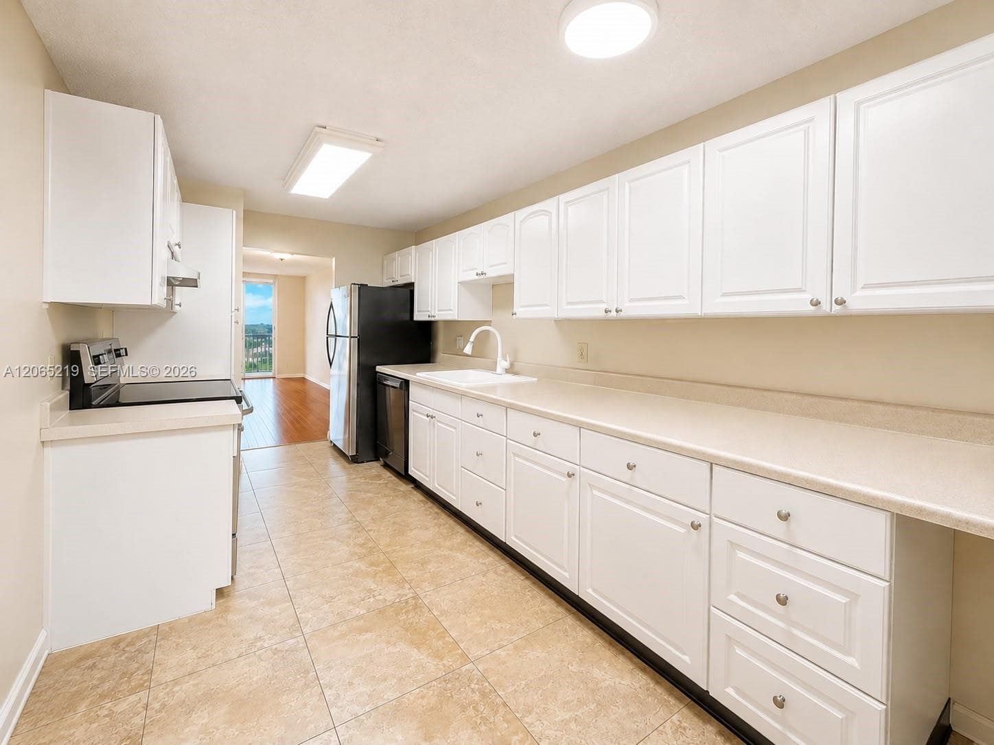 250 Jacaranda Dr # 805, Plantation, FL 33324 — zdjęcie 2