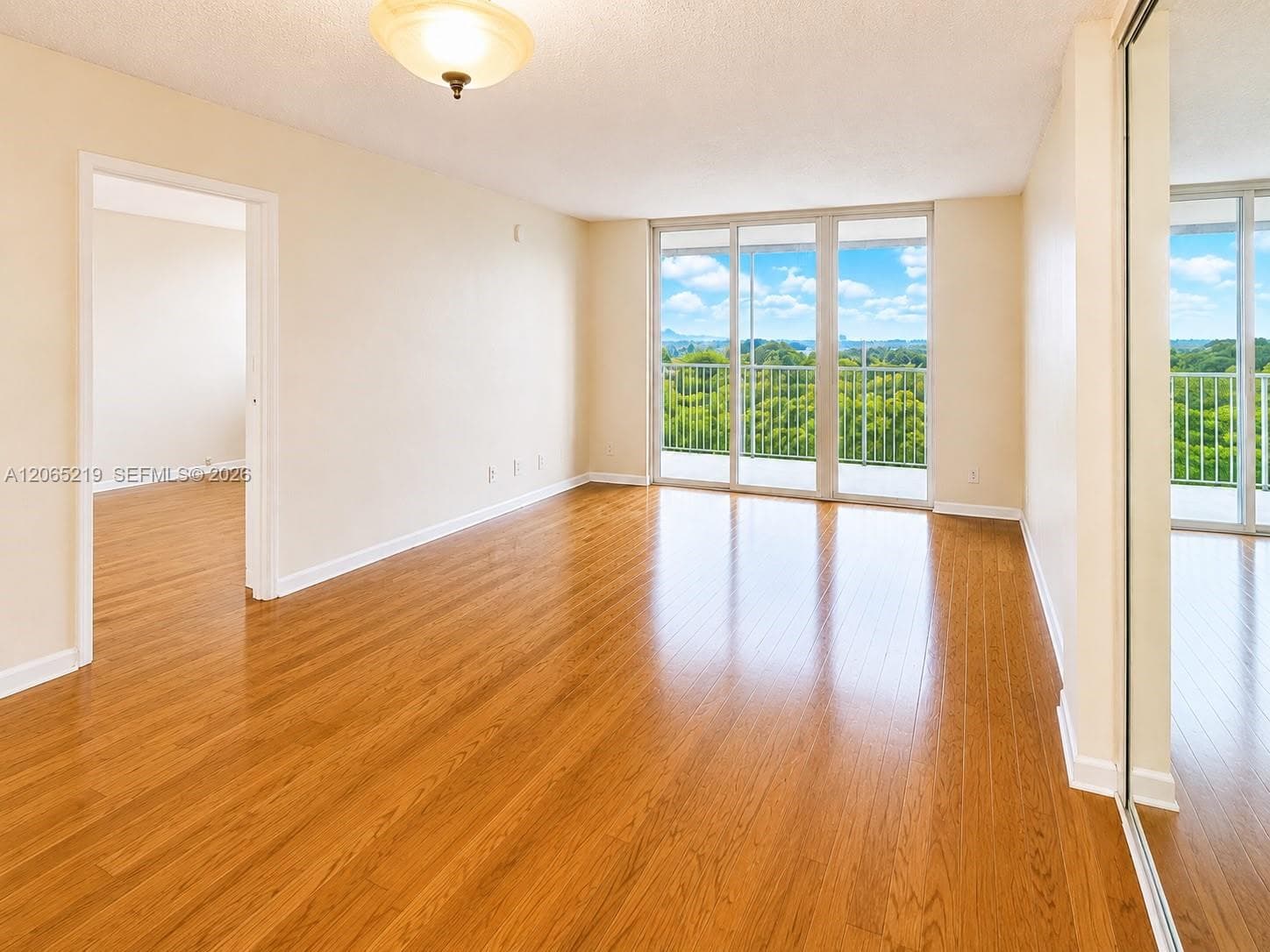 250 Jacaranda Dr # 805, Plantation, FL 33324 — zdjęcie 5