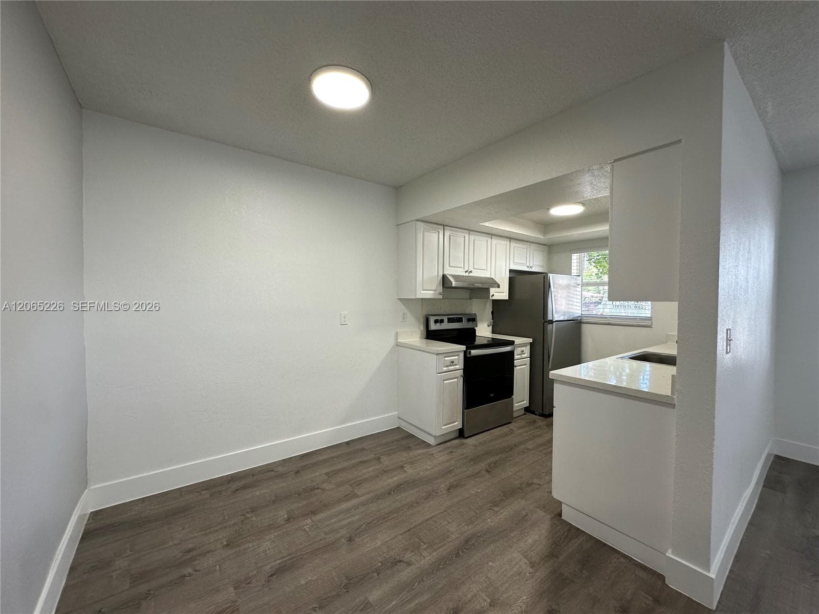 3660 NE 11th Ave # 4, Oakland Park, FL 33334 — zdjęcie 2