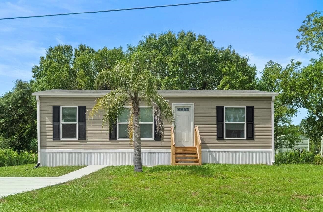 9542 SE 57th Drive, Okeechobee, FL 34974